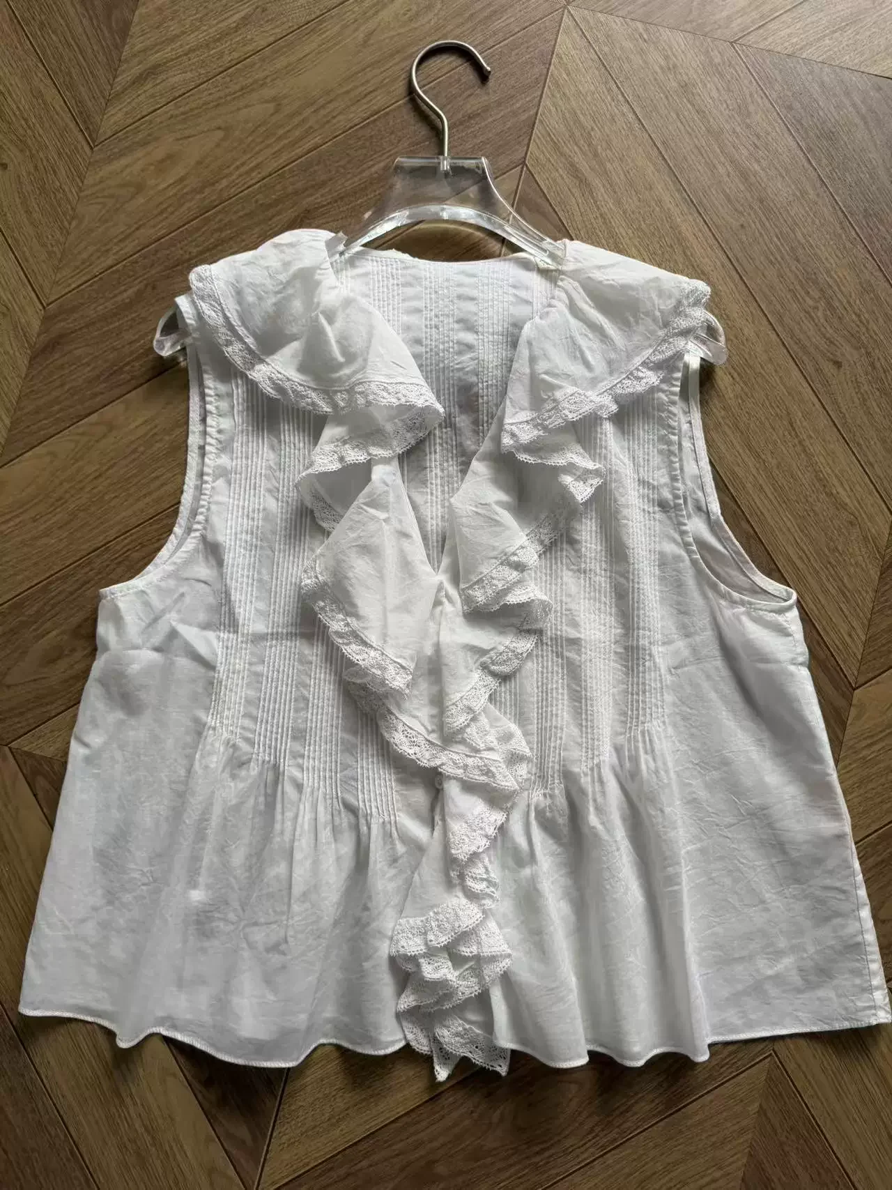 100% Cotton Women White Tank Tops Ruffled Stitching V-Neck Sleeveless Single Breasted Summer Casual Female Vest