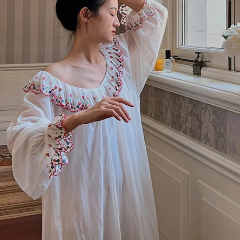 

Fairy Women Embroidery Nightdress Cute Lace Long Nightown White Floral Princess Sleepwear Sweet Autumn Pure Cotton Nightdress