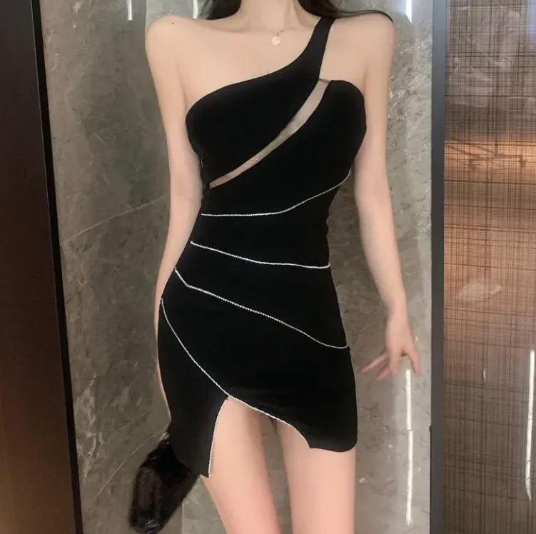 

Irregular diamond studded waist tied dress