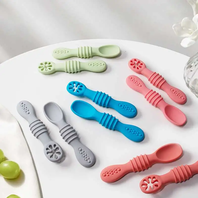 

2Pcs Baby Silicone Sticky Spoon Learning Self-feeding Solid Color Spoon Soft Silicone Feeding Spoon Safe with hole Rice porridge