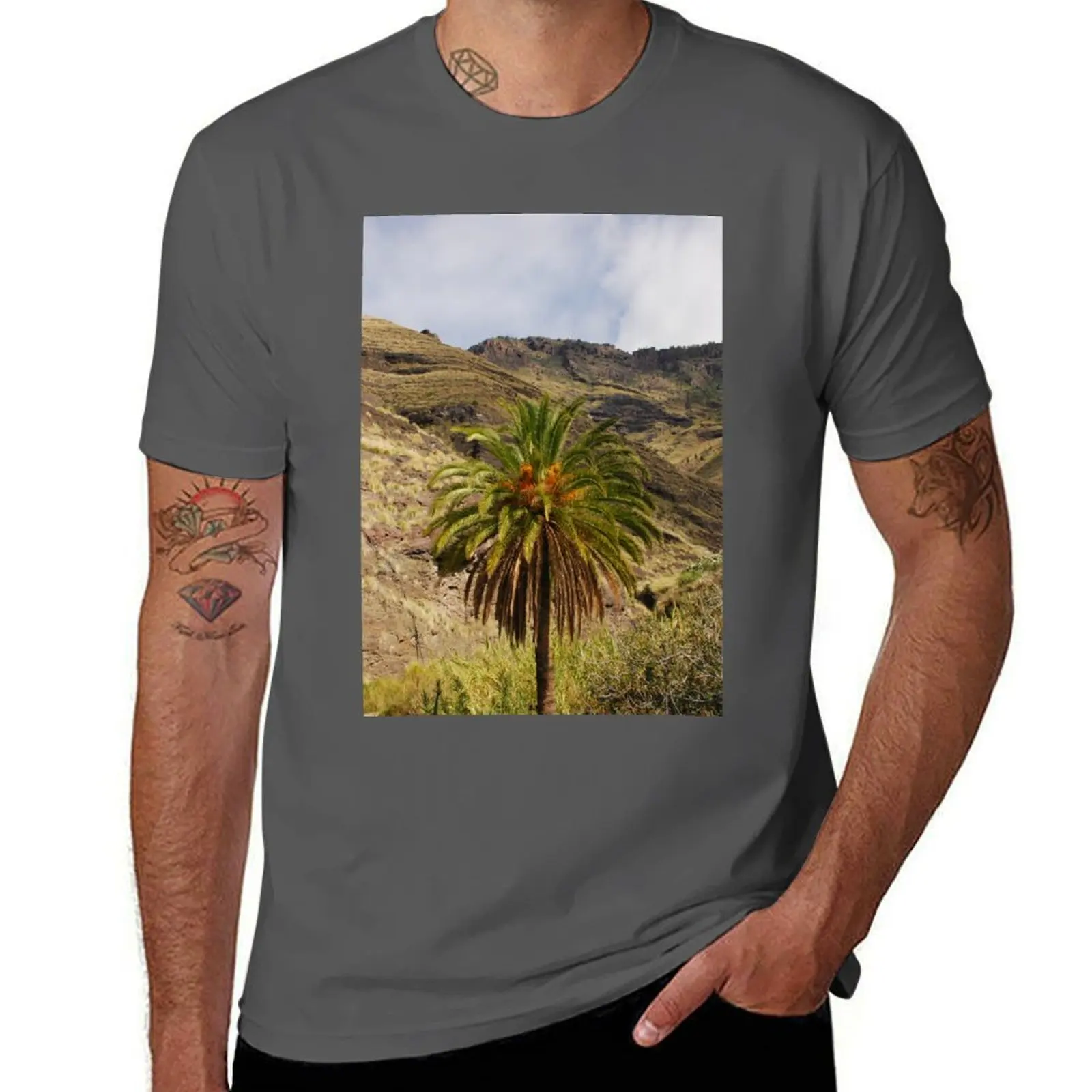 

Palm Tree Photo in Gran Canaria, Spain Nature Photography T-Shirt Big Size Loose Fit Tee Shirt