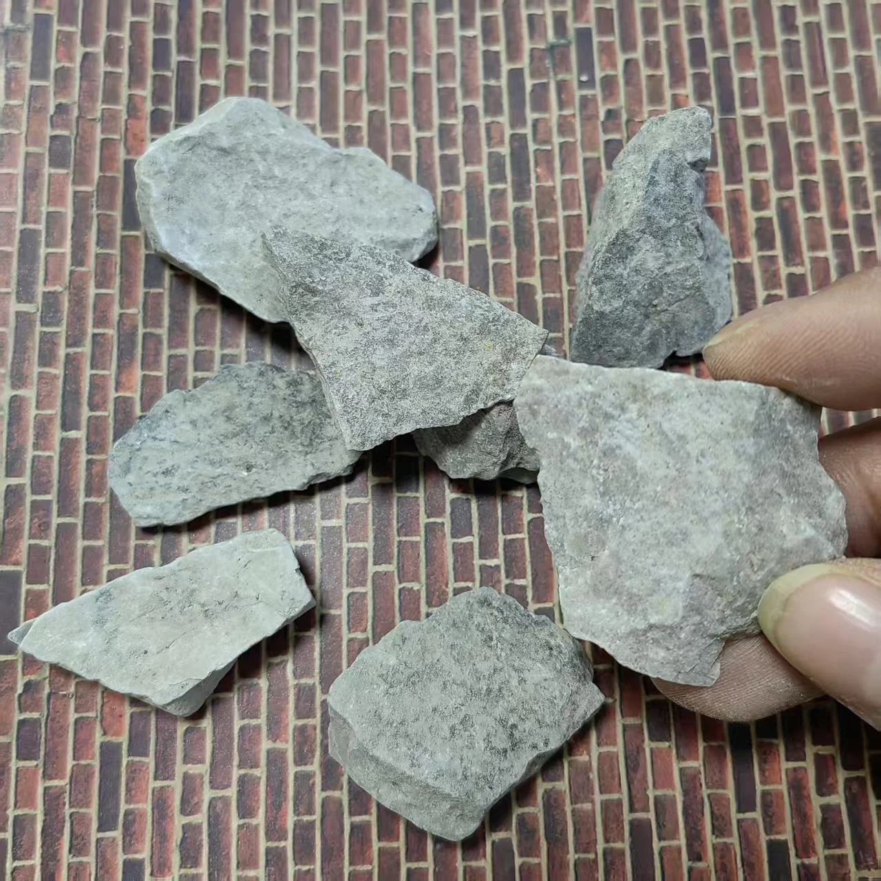 100g DIY造形景観用天然スレートロック、ジオラマ/鉄道模型/テラリウム/水槽/水槽/風景/ビバリウムの装飾用