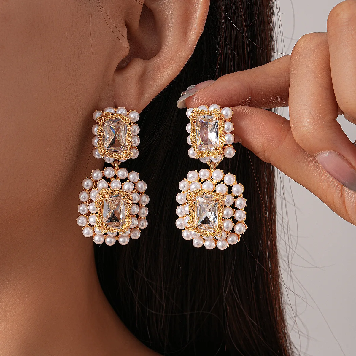 

Large Square Zircon Dangle Earrings for Women Luxury Hollow Simulated Pearl Beaded Hanging Decor Charms Evening Banquet Jewelry