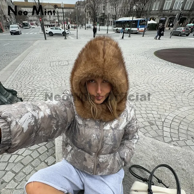 

Neo Mint 2025, зимняя эксклюзивная шапка-балаклава из искусственного меха, шикарная уличная одежда для девочек, пушистые теплые уличные лыжные шапки-бомберы, модные шапочки
