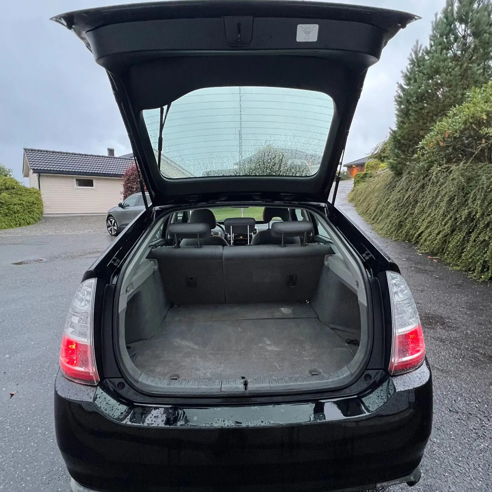 

Rear Tailgate Auto Struts With Spring For Toyota Prius (XW20) 2003-2009 Boot Trunk Lift Support Shock Absorber Damper