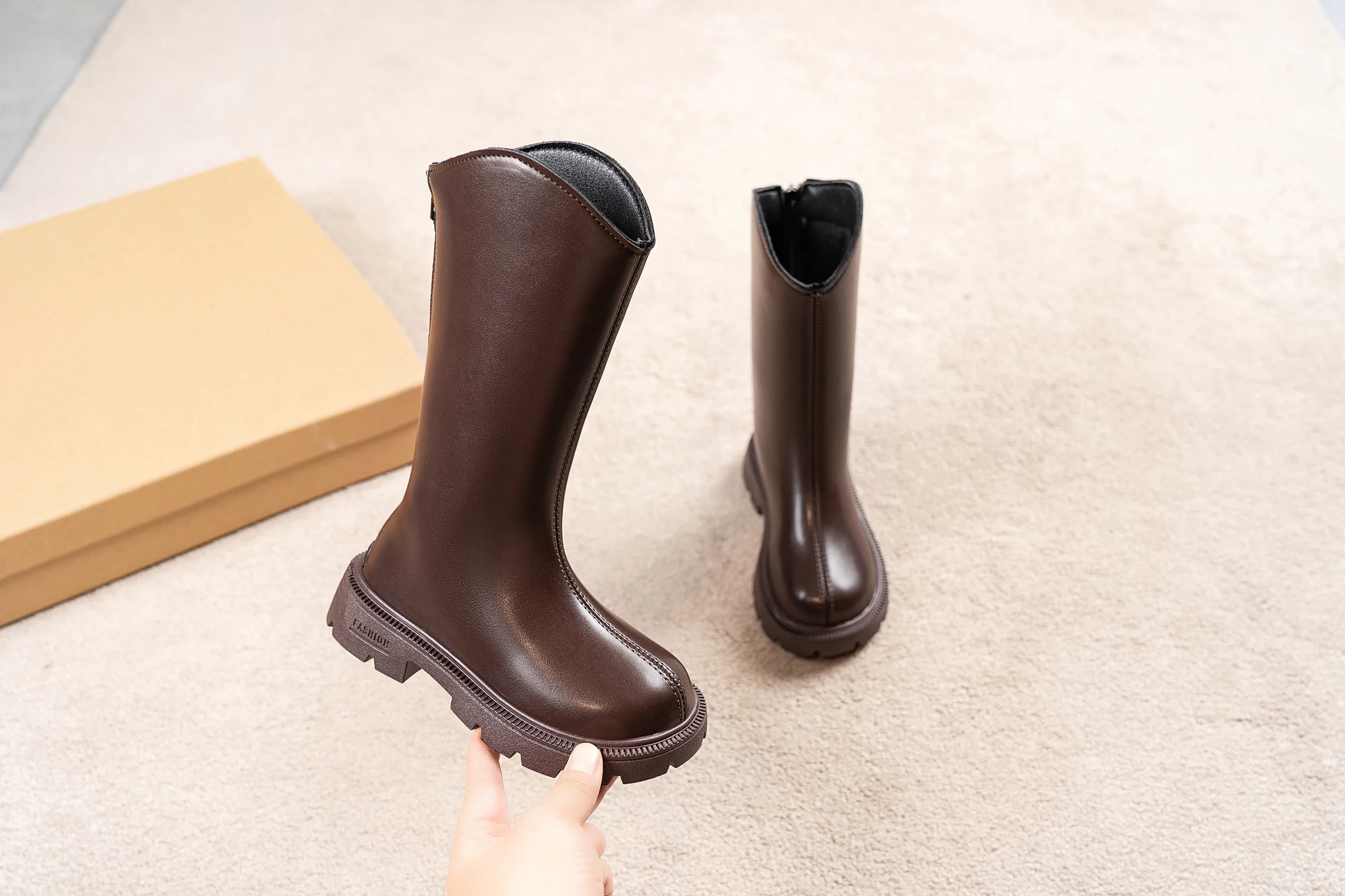 2026 Neue Mädchen-Winterstiefel, hoch, mit Fleecefutter, warm, rutschfest, dicke Sohle, Reißverschluss hinten, für kaltes Wetter, tägliche Outdoor-Stiefel – Detail 3