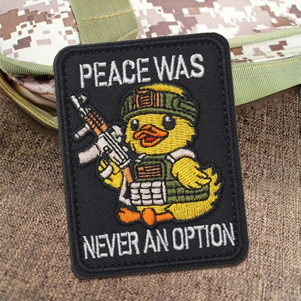 Eu escolhe o VIOLENCE Patches bordados Engraçado Pato Guerreiro Gancho e Loop Patch Militar Moral Emblema Mochila Tática Adesivos