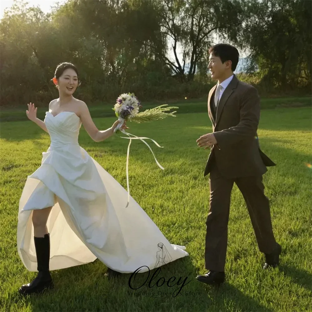 OLOEY Modern Sweetheart Collar Korea Wedding Dress Photo Shoot Pleat A‑Line Hi-Lo Customized Bridal Gown Outdoor Wedding Dress