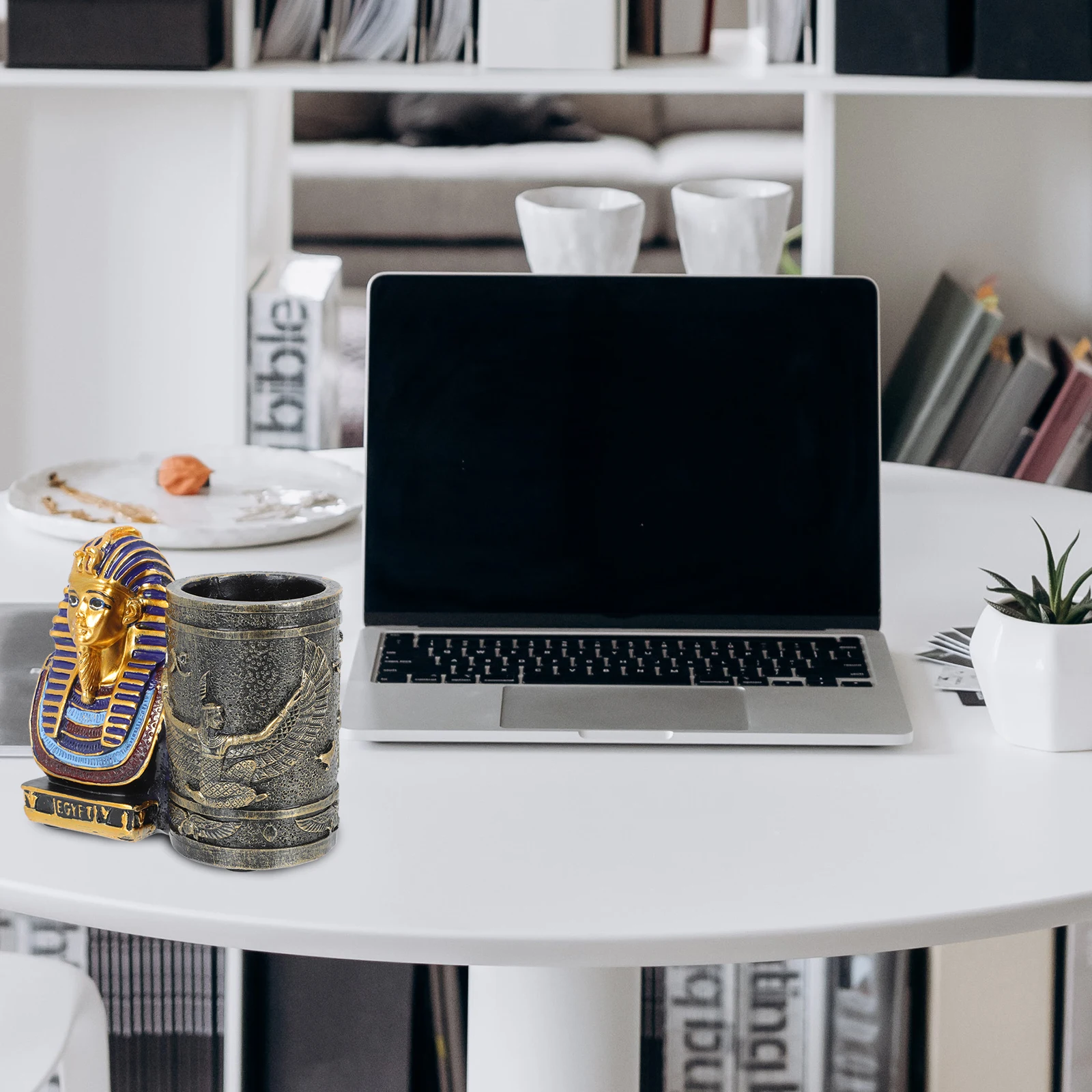 

1Pcs Resin Art Craft Pharaoh Pen Holder Adorable Desktop Ornament Multi-Functional Office School Supplies Decor