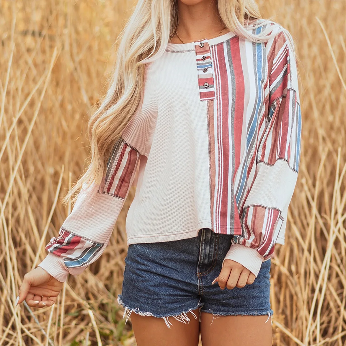 

2025 Autumn Winter New Color-Block Waffle Pullover Women's Fashion Loose Patchwork V-Neck Long Sleeve Knit Sweater