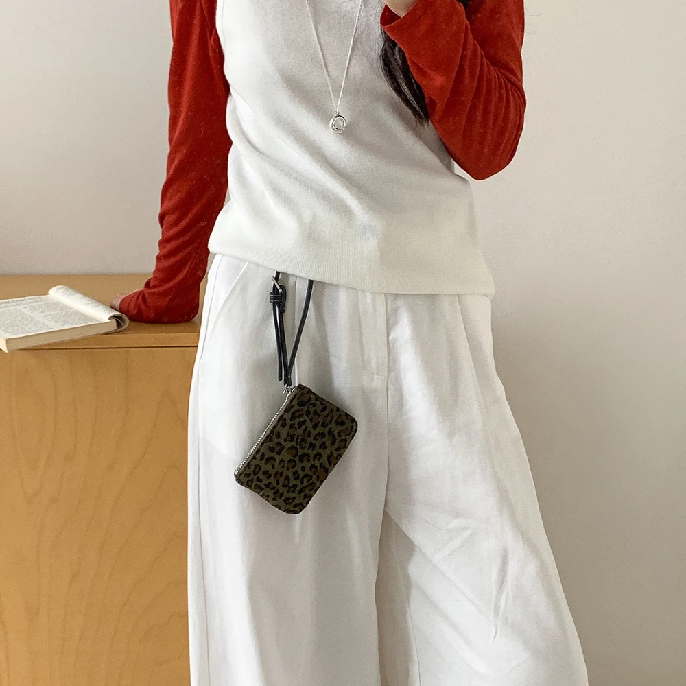 Fashion Faux Suede Wallets for Women Bag NEW Leopard Small Card Holder Coin Purses for Women Handbags Matte Texture Clutch Chic