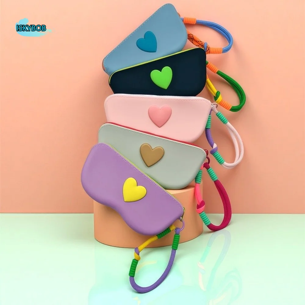 

Waterproof Silicone Glasses Case Heart Dustproof Sunglasses Pouch Lightweight Silicone Zipper Storage Bag Cosmetic Storage