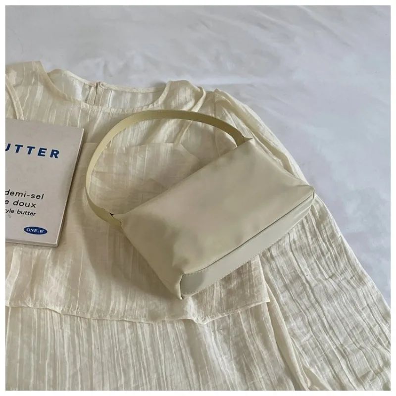 CEEKAY Damen-Umhängetasche, Rot, Nylon, Leichtgewicht, Handtasche mit Reißverschluss, für den täglichen Pendelverkehr, lässig, minimalistisch – Detail 24