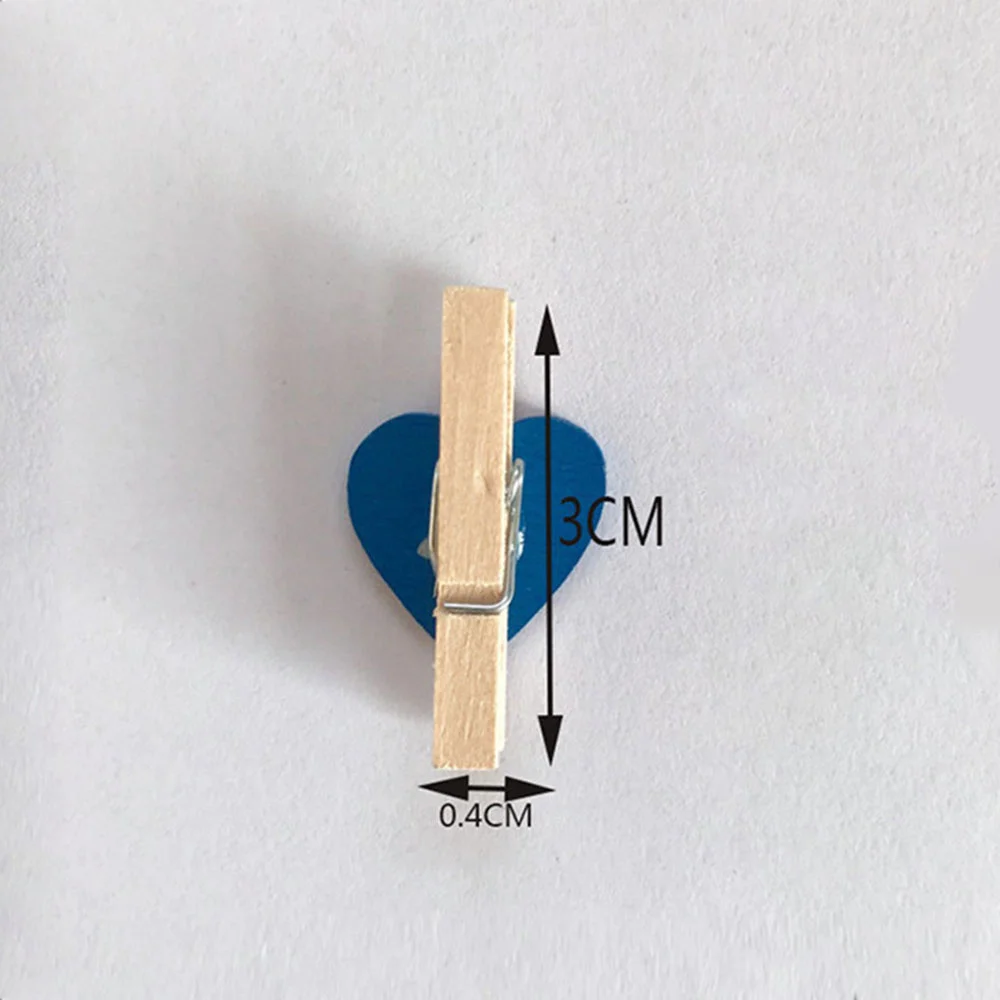 50 pz/lotto Cuore Rosso Amore Vestiti di Legno Carta Fotografica Peg Pin Mini Molletta Cartolina Clip Decorazione di Cerimonia Nuziale A Casa di Cancelleria