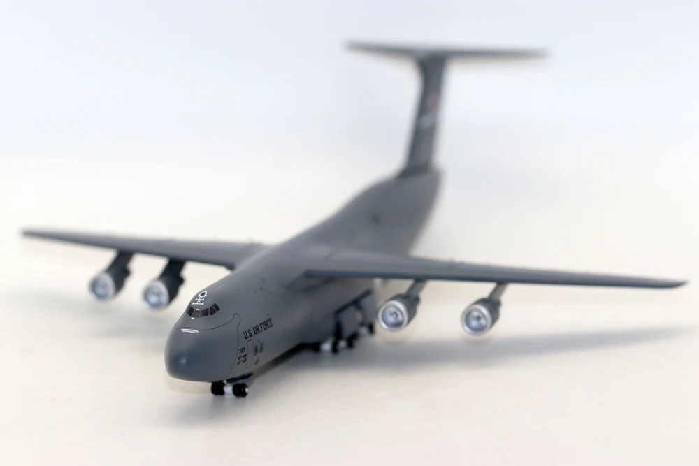 New 1/400 Scale USAF Lockheed C-5 C5 Galaxy Transport Aircraf