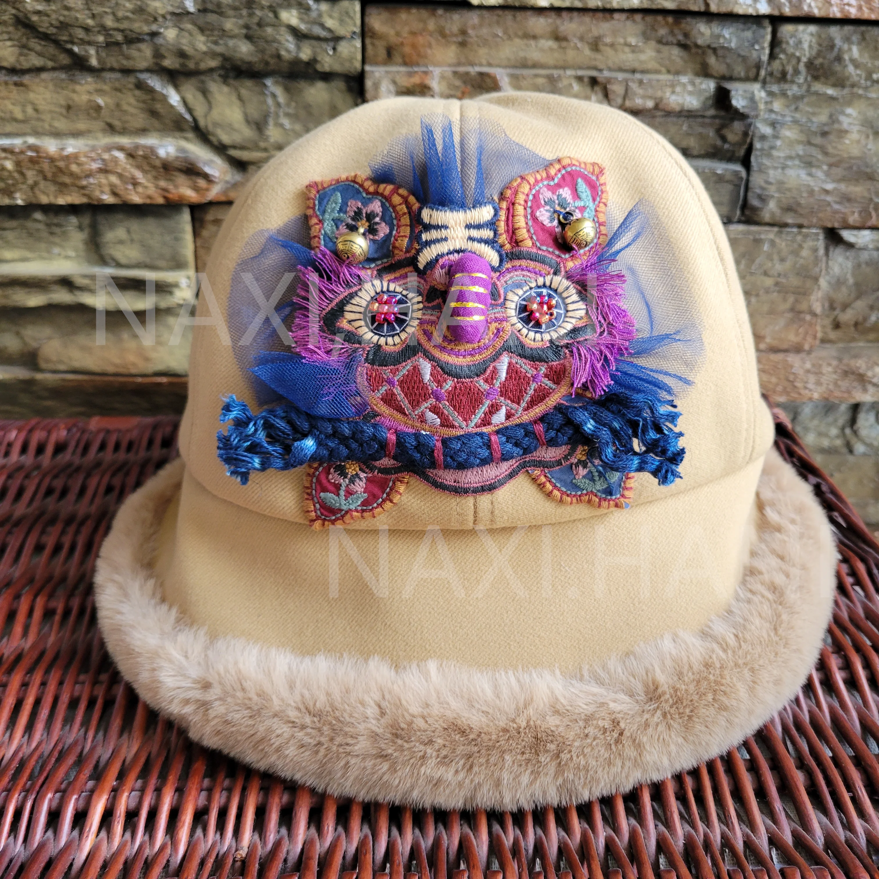 Women's Winter hat casual khaki Padded hat fur hat Ethnic Style handmade Bucket hat Thicken Warm Ladies hat
