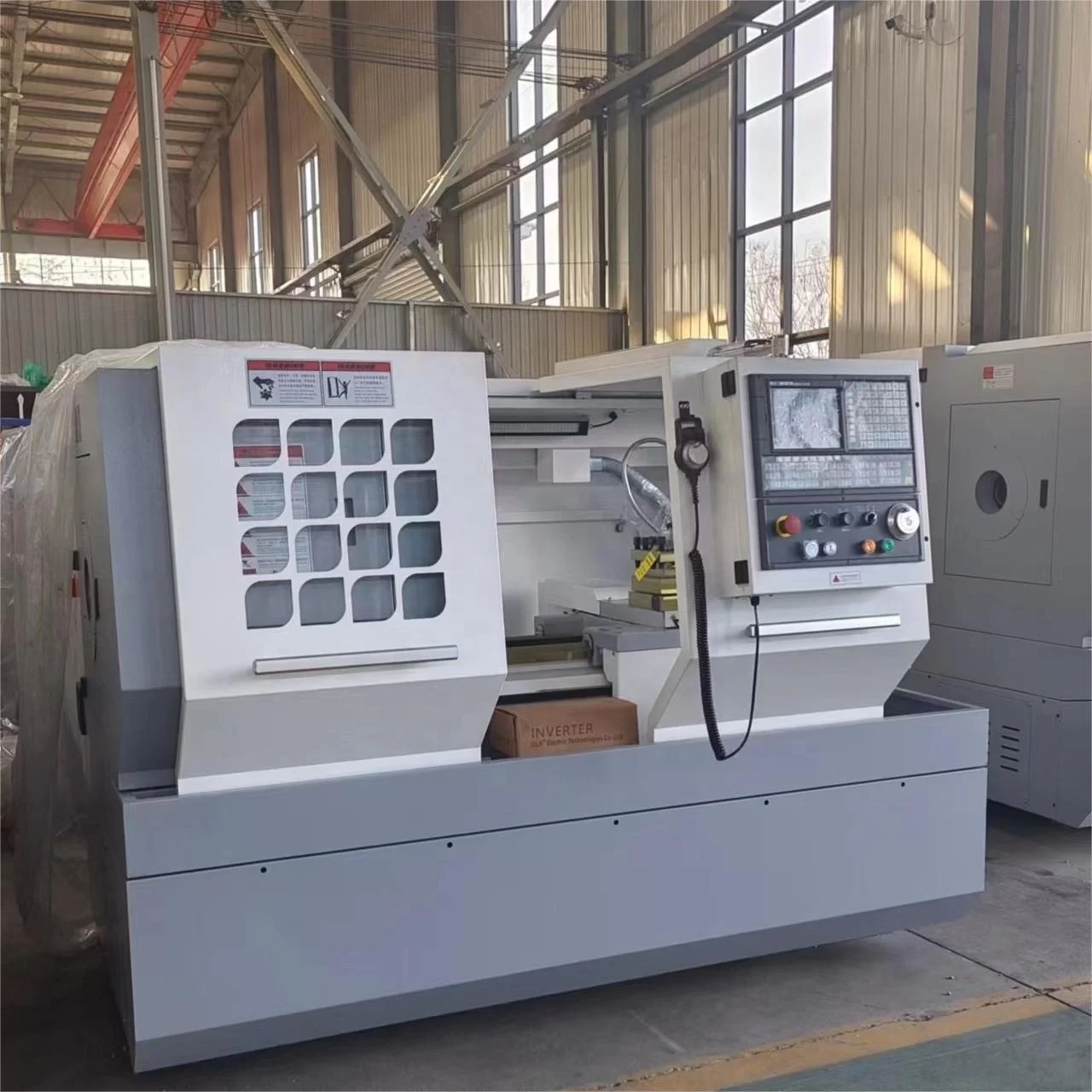 CK6140 CNC Flat Bed Lathe Stability GSK System High Rigidity Heavy Cutting Capacity 1500Mm Max. Length Workpiece Single