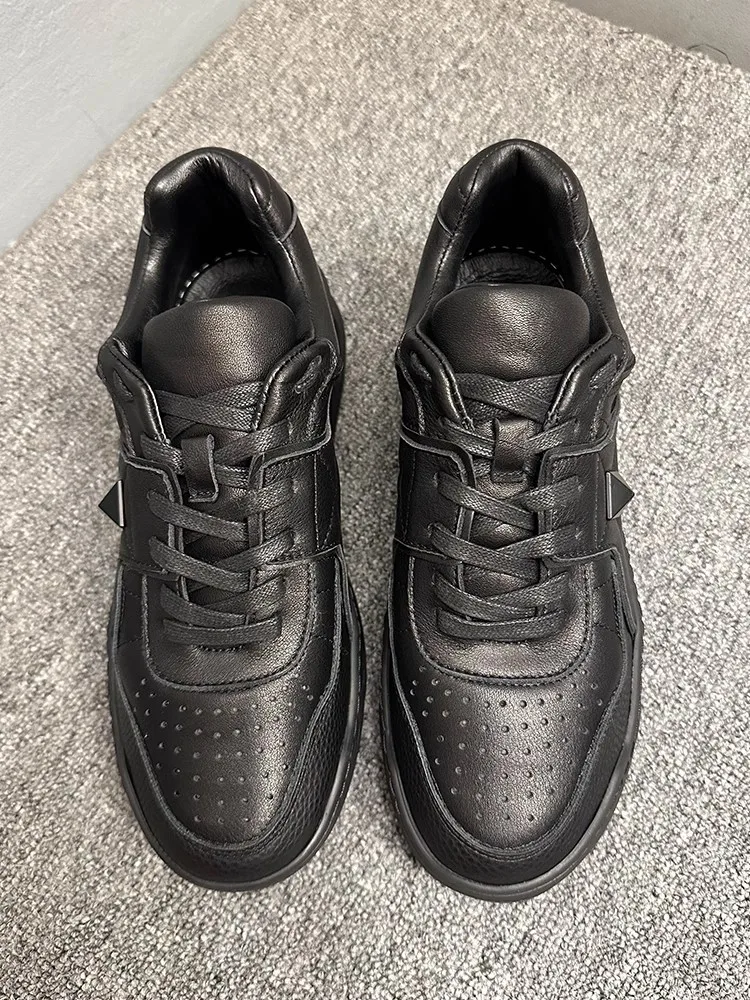Outdoor Mens Genuine Leather Sport Shoes Rivet Comfortable Platform Sneakers Lace Up Spring Autumn Men Low Help Running Trainers