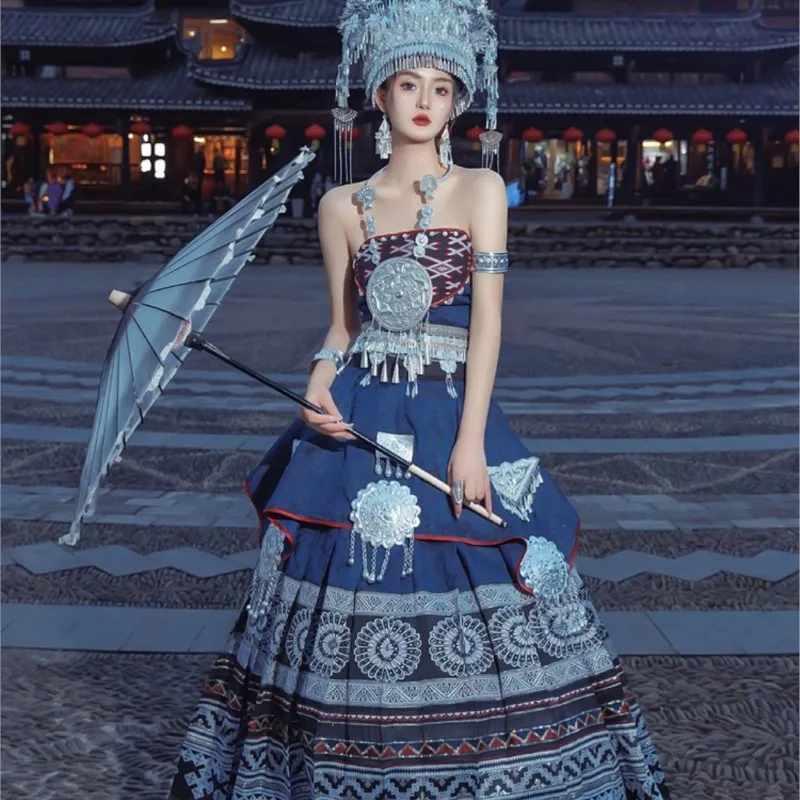 Nowy strój narodowy bez ramiączek do fotografii wiatrowej