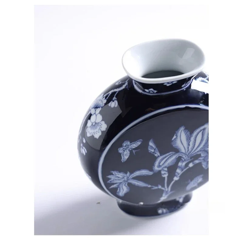Home light luxury high-end new Chinese hand-painted blue and white porcelain ceramic vase living room entrance ornament