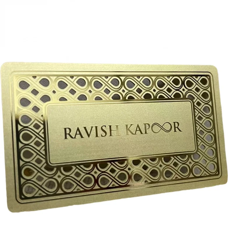 Customized product、Top Quality Glossy 18K Gold Plated Metal Club Membership Card Printed VIP Card