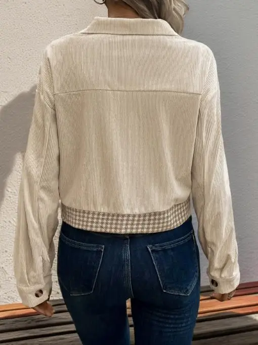 Autumn 2025 New Casual Retro Lapel Corduroy Patchwork Versatile Women Jacket Fashionable Slim Fit Patchwork Button Short Jacket