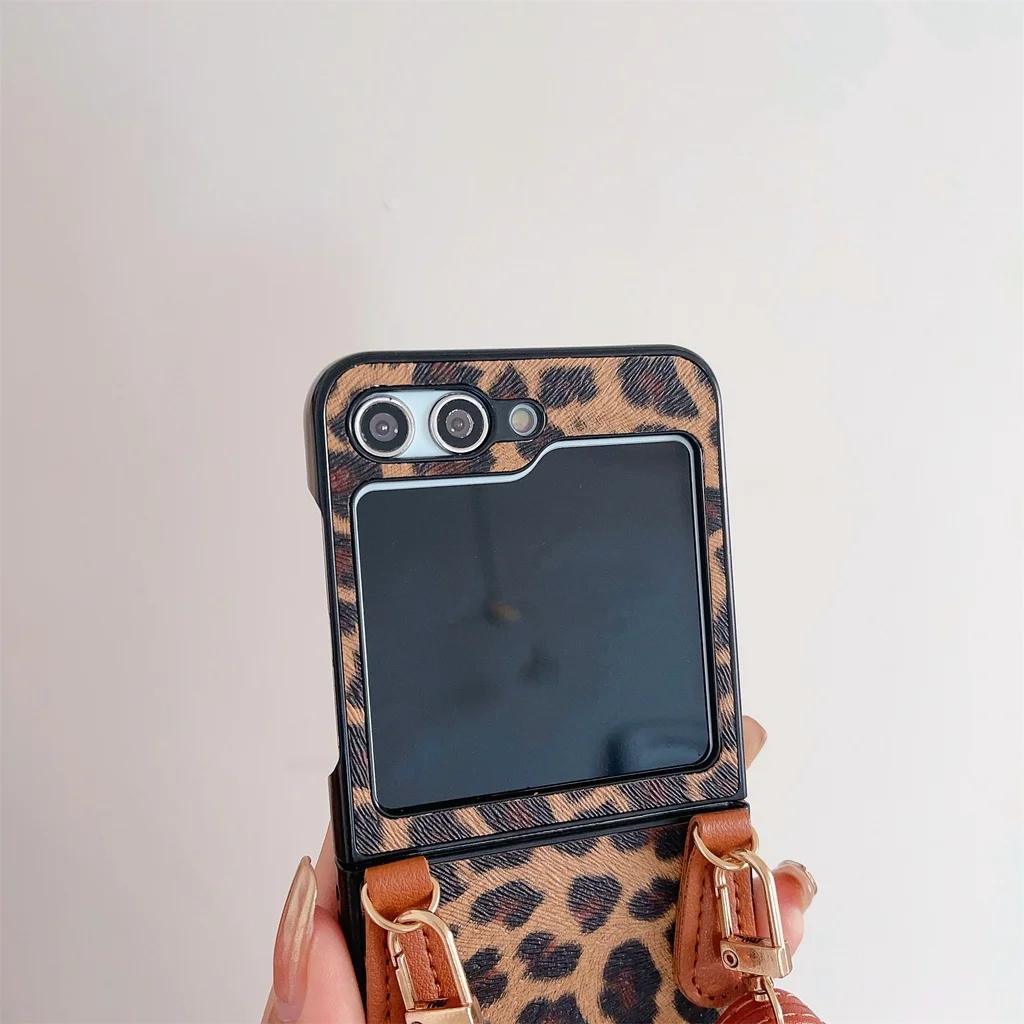 LUSHUO-حافظة هاتف جلد ليوبارد مع الحبل ، حافظة هاتف لسامسونج جالاكسي Z Flip 5