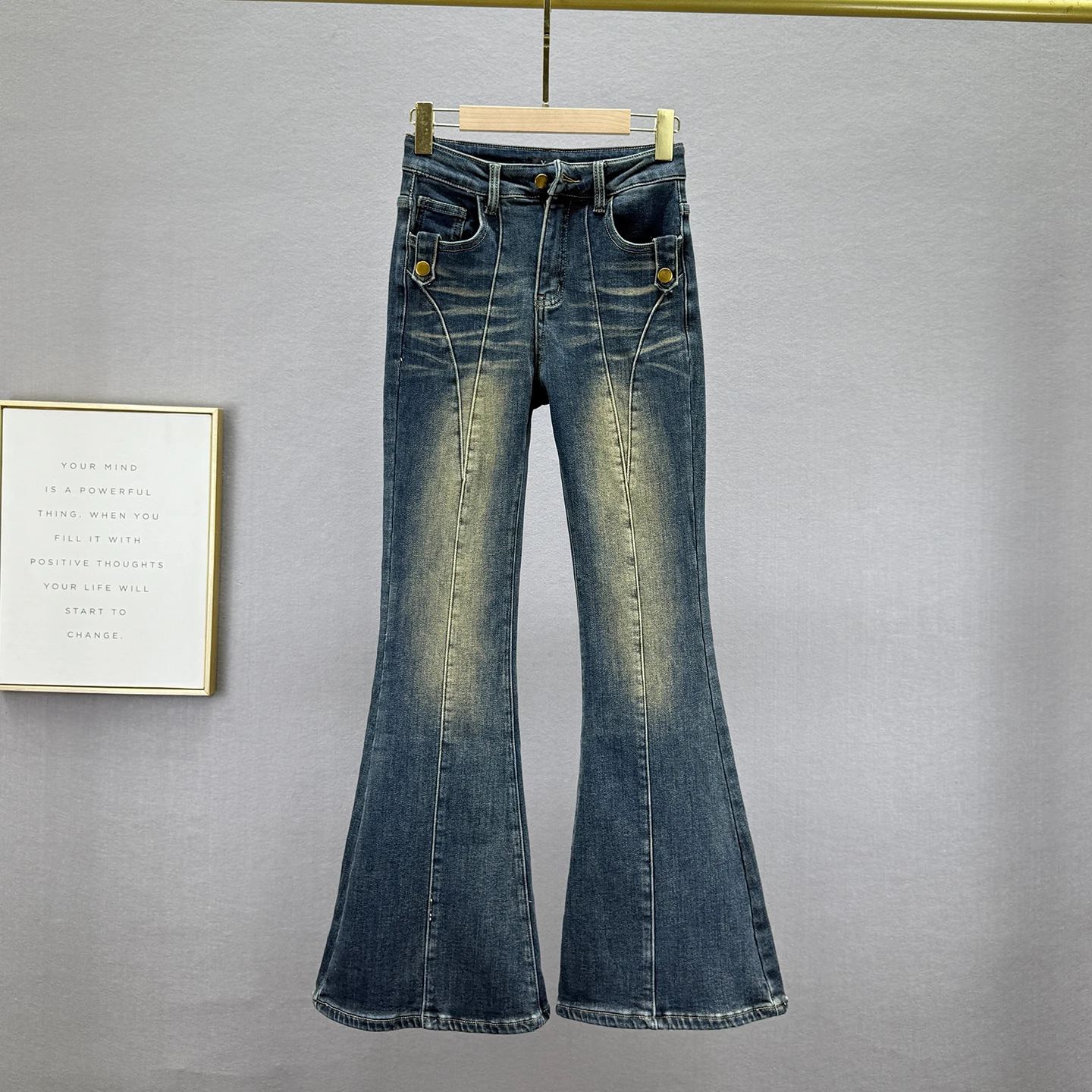 

Женские расклешенные джинсы на флисовой подкладке, новинка зимы 2025 года, эластичные облегающие винтажные потертые длинные брюки с высокой талией, черные