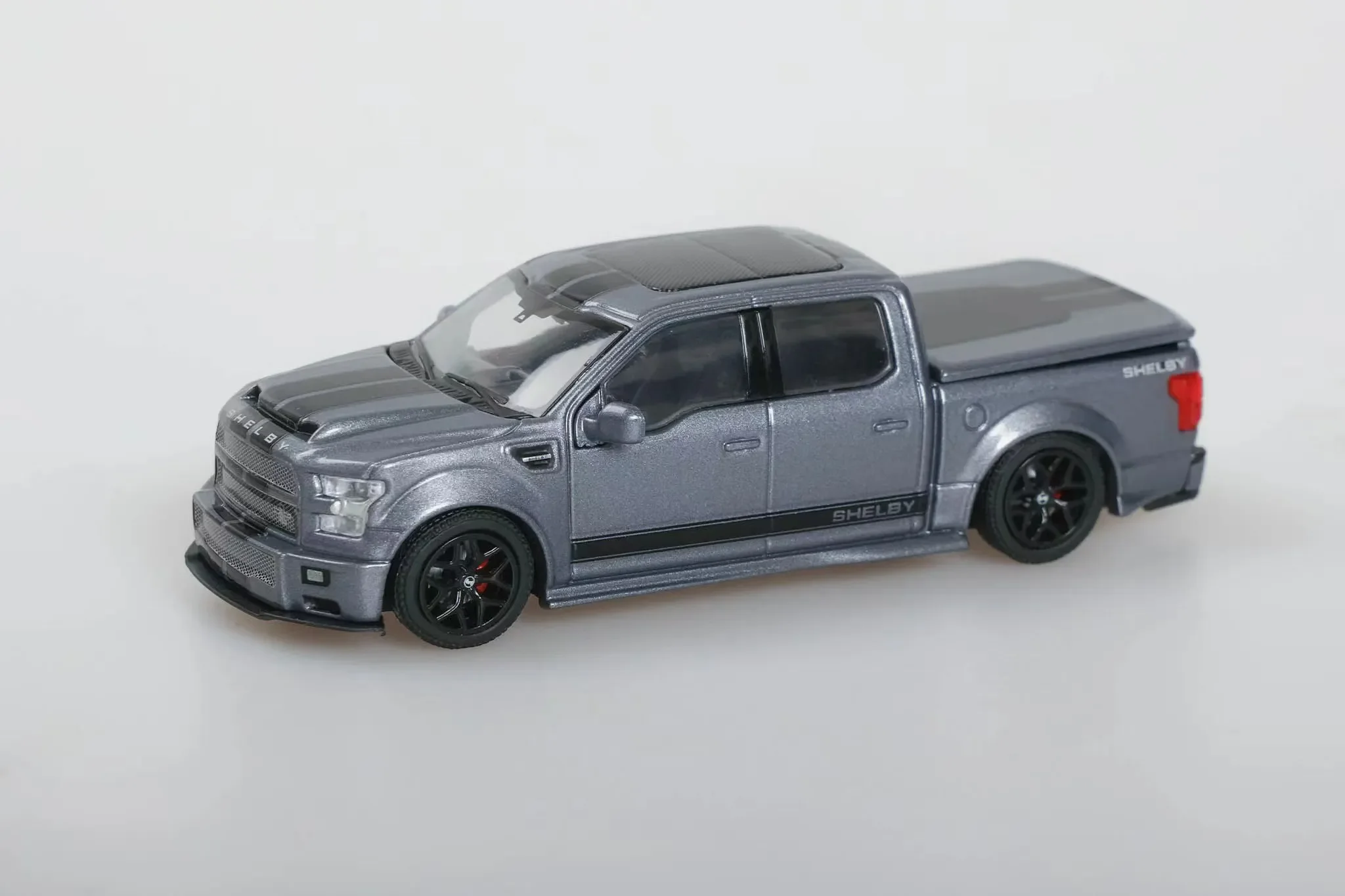 Funny Model 1:64 Shelby F150 red Black SIlver limited499 Model Car