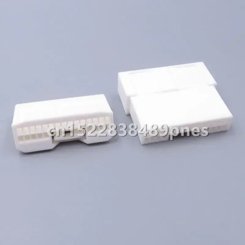 24 Pole 6098-4010 Auto Navigation Main Engine Small Current Unsealed Connector For Toyota Lexus Car Wiring Harness Socket