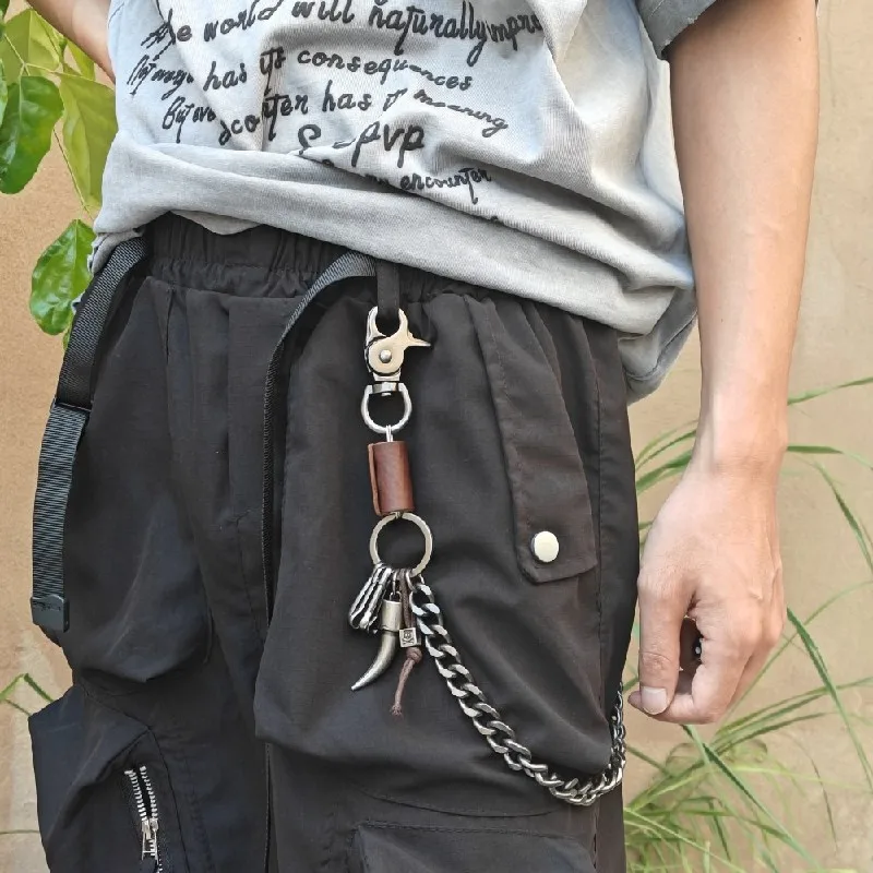 Hosenkette mit Wolfszahn-Anhänger, Schlüsselanhänger, Hip-Hop Street Punk, Legierung, schwarz plattiert, Ketten mit Echtlederhülle, vielseitig einsetzbar – Detail 10