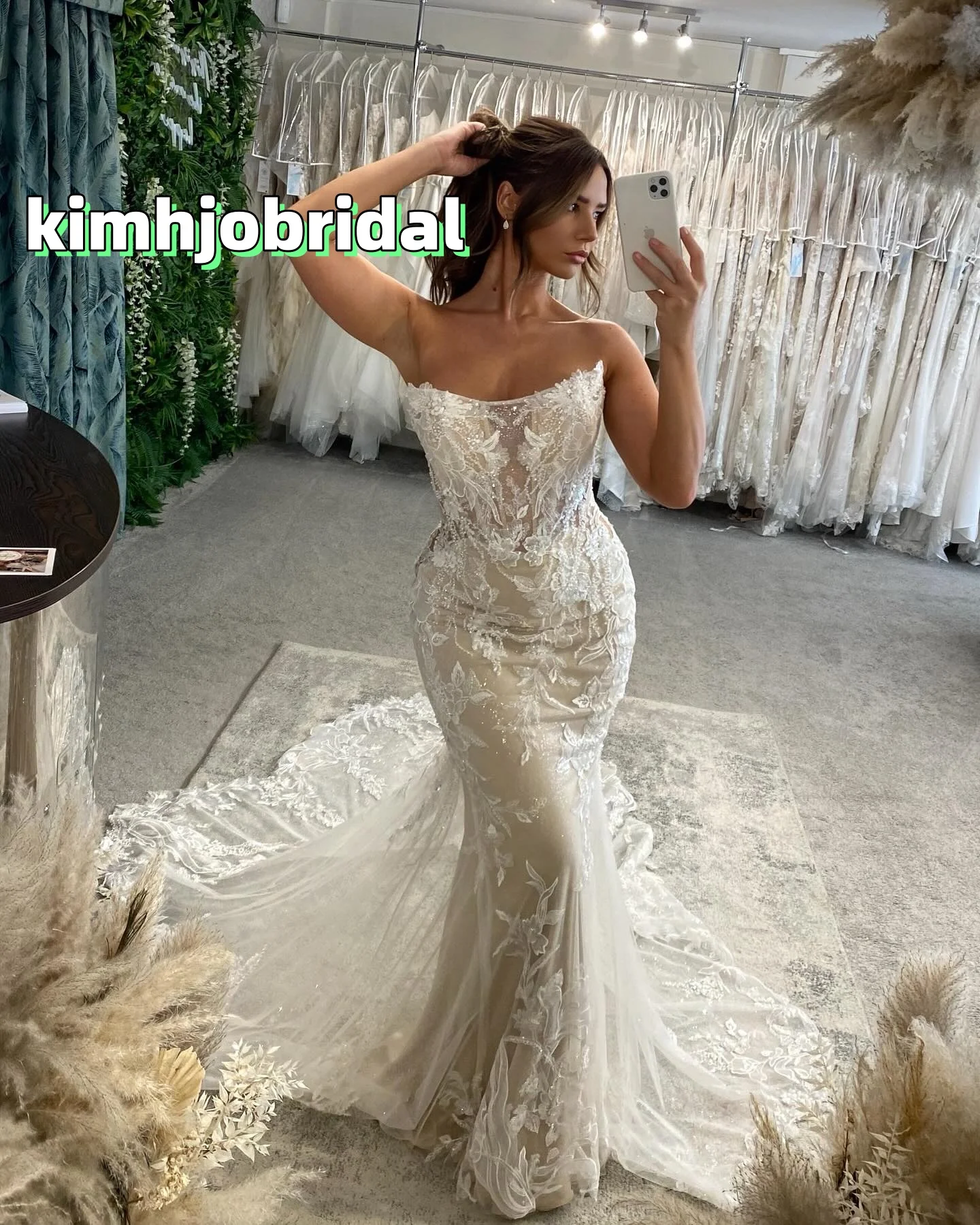 

Mermaid Lace Strapless Wedding Dresses Long for Bride 2025 Lace Appliques Chapel Train Bridal Dresses