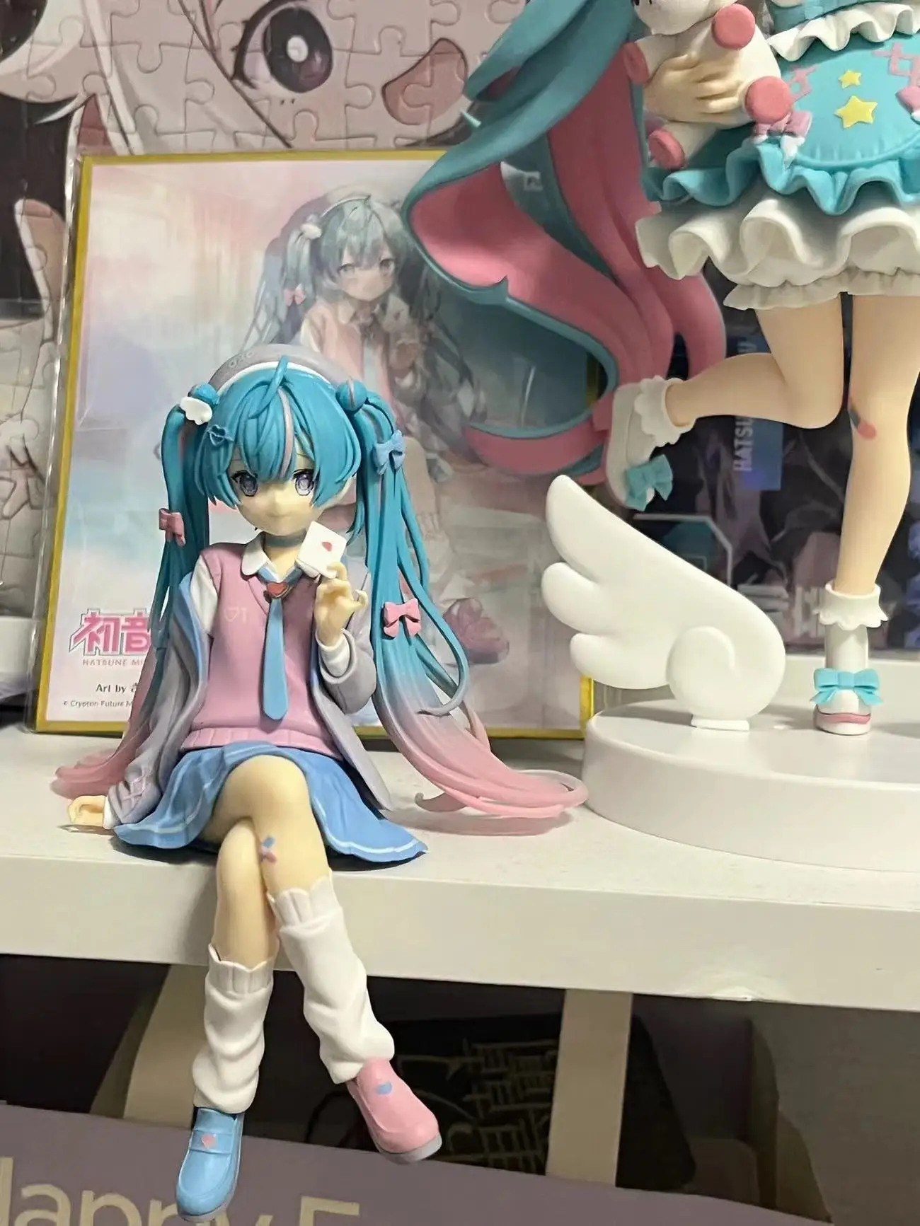 In Magazzino Originale Figuras Anime 13 cm FuRyu VOCALOID Hatsune Miku Love Suit Anime Figura Bambola Ornamenti Regali Modello Giocattolo