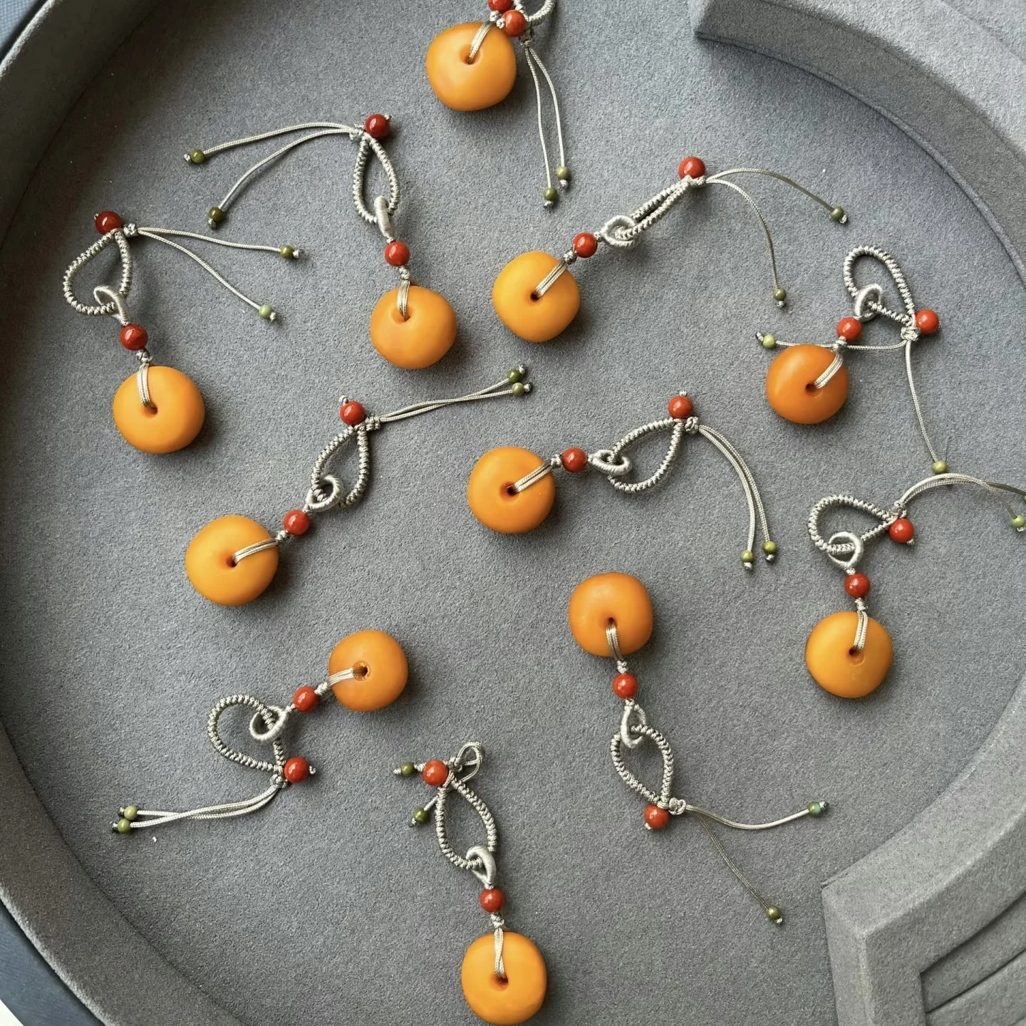 

Регулируемый браслет-подвеска ручной работы из старинного янтаря в виде чайника, брелок для ключей, ремешок на запястье, шнурок, модные украшения DIY