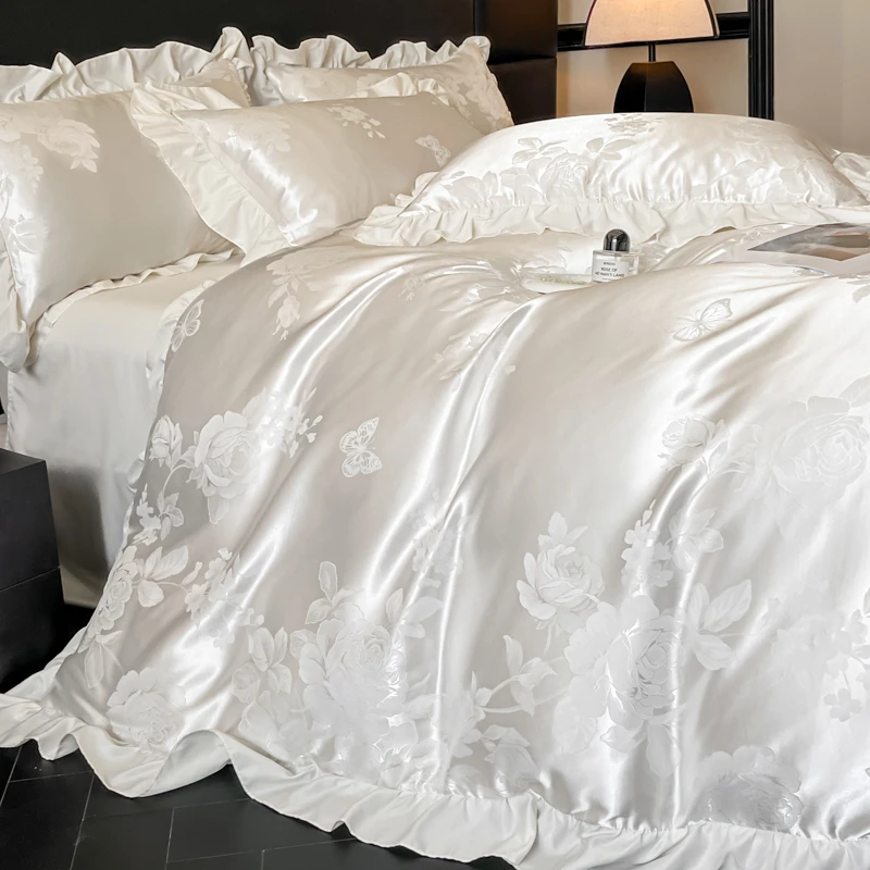 Luxury Satin Jacquard 4PCS Bedding Set Silky Soft to Touch Duvet cover Bedsheet Pillowcases Quality Wrinkle Resistant
