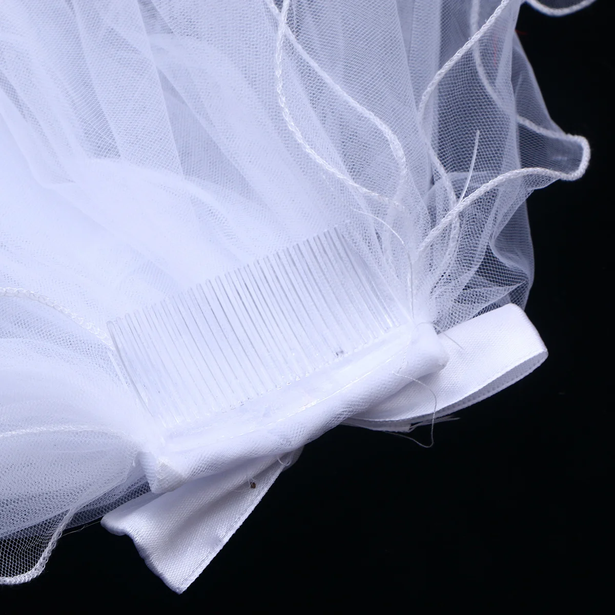 

Four-Layer Bow Knot White Bridal Veil Tulle Lace Edge Comb Wedding Veil Elegant Bridal Hair Accessory for Bride Wedding