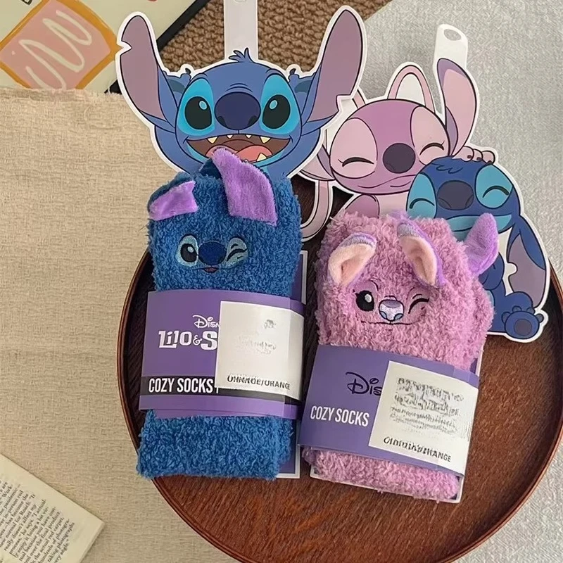 Calzini Disney Stitch Kawaii Crew in morbido misto cotone per adulti e bambini, regalo di compleanno di Natale, calzini carini da indossare ogni giorno