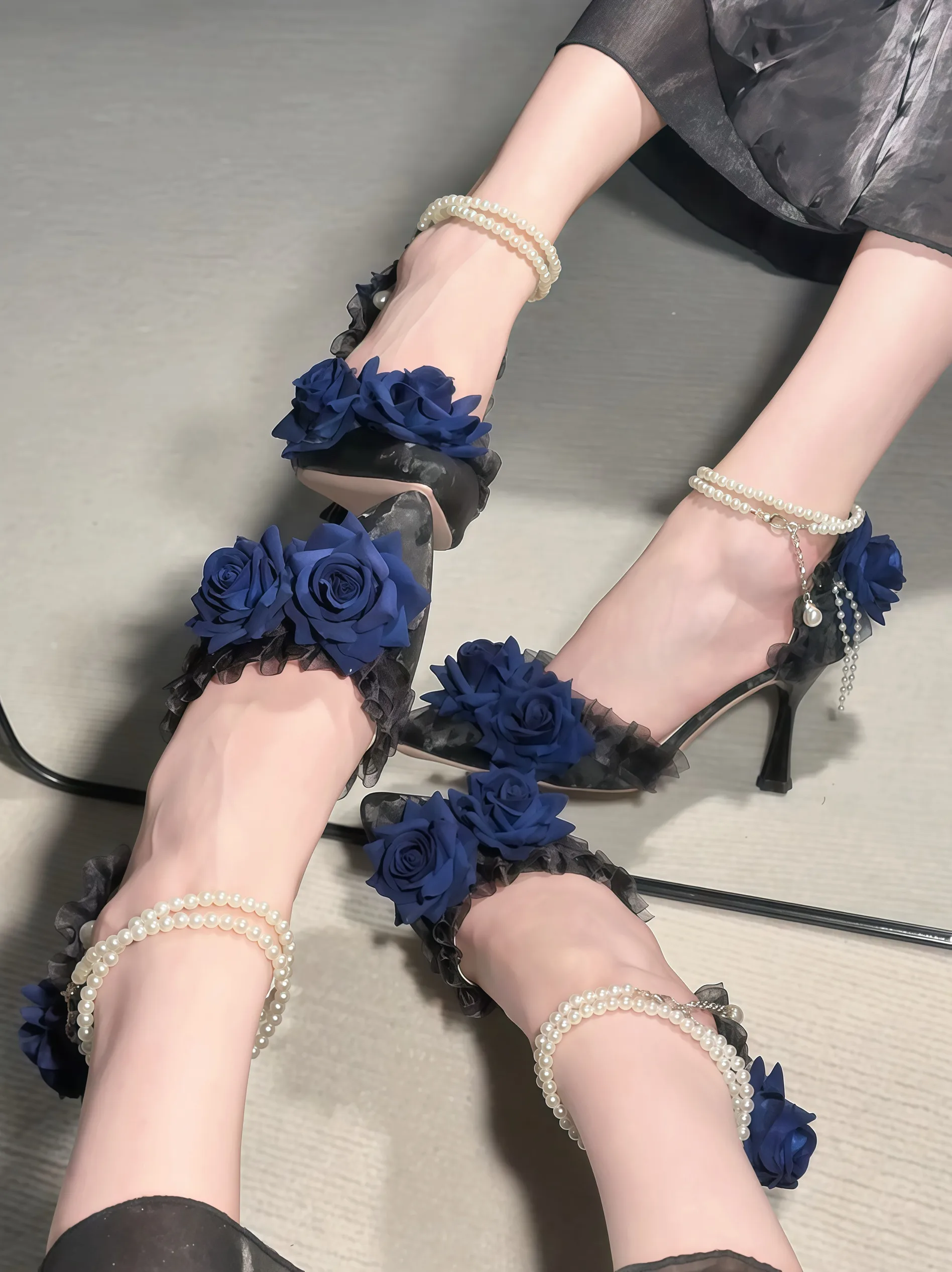 Rose Floral Gothic Lolita Shoes Pointed Toe Stiletto Heels Dark Blue Ruffles Lace Victorian Harajuku Fashion Pumps for Women
