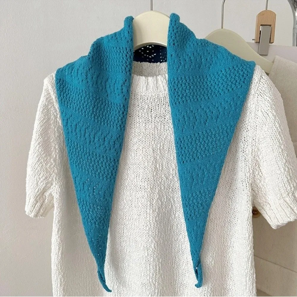 موضة الرقبة حماية محبوك مثلث وشاح الجوف خارج بلون دافئ وشاح شال الكورية نمط الشتاء Smallscarf النساء