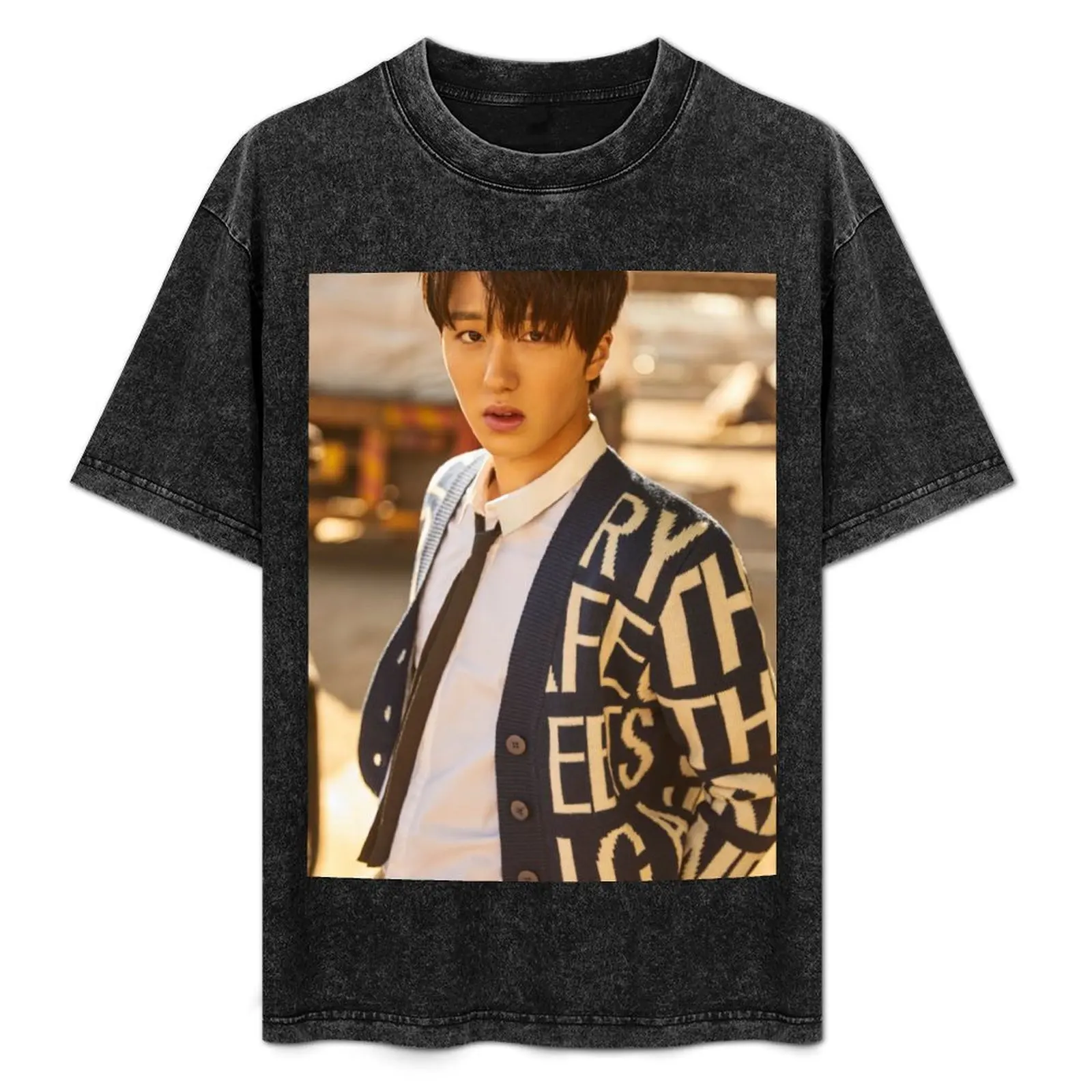

SF9 Chani T-Shirt Lightweight Hiking T-Shirt