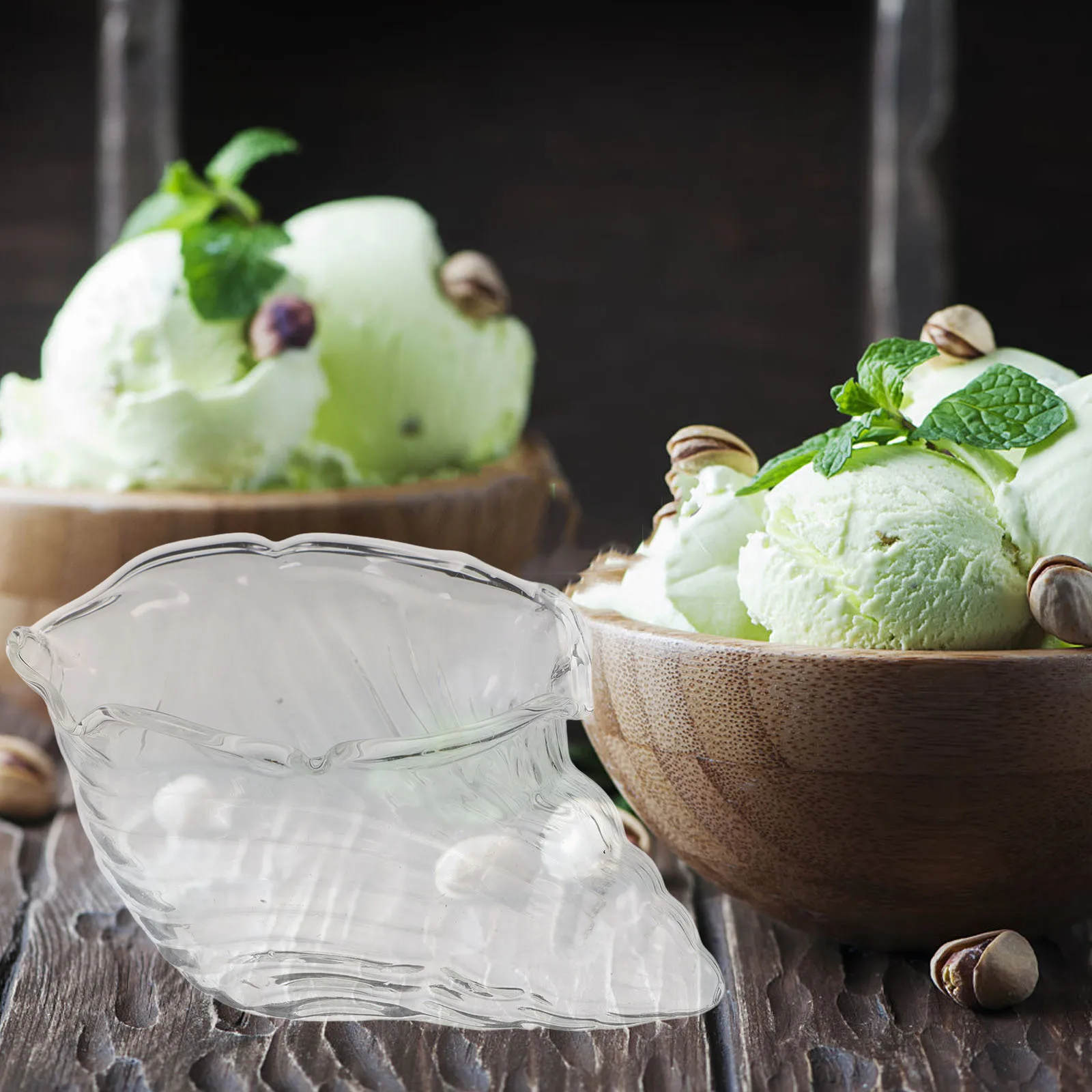 

Clear Glass Conch Dessert Bowl Ocean-Themed Shell Serving Dish for Salad Ice Cream Pudding Elegant Glass Dessert Plate