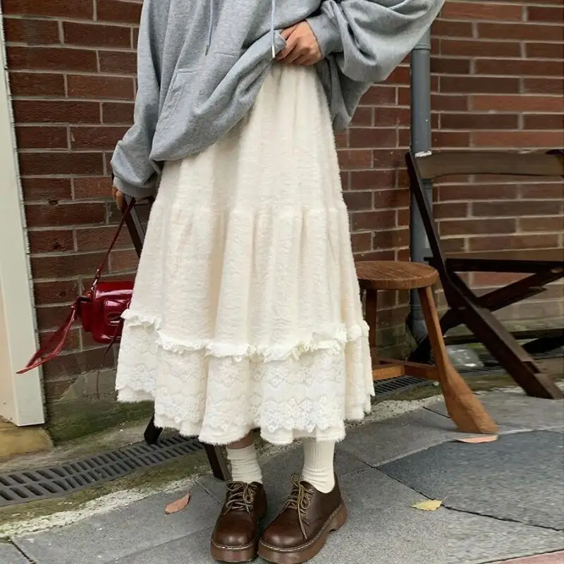 

Милая японская кружевная лоскутная юбка-торт с плюшевой юбкой для женщин осенью и зимой, французская свободная кружевная юбка темперамента