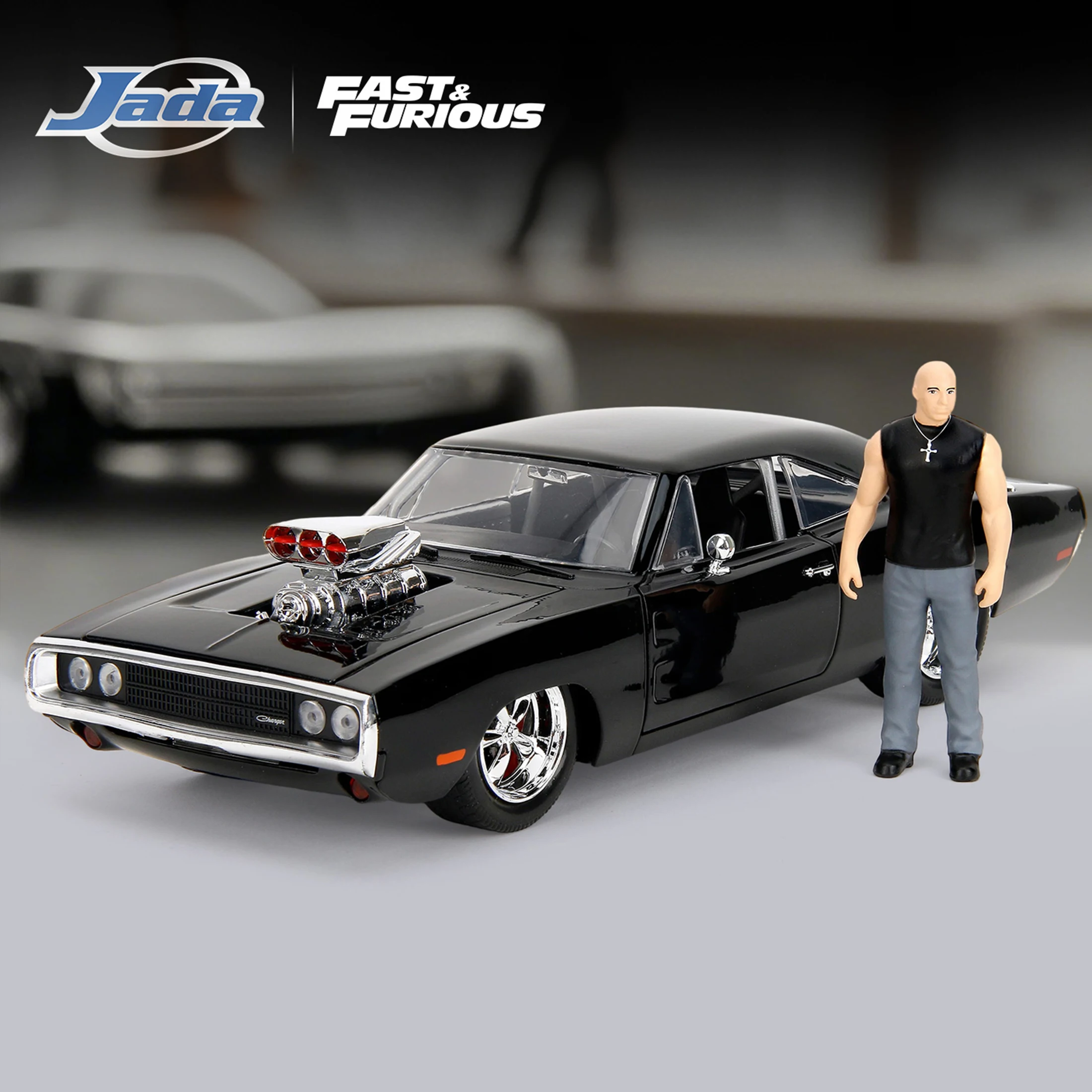 JADA 1:24 Fast & Furious 1970 Dodge Charger Dom's Die-Cast Model - Iconic Black Charger with Collectible Dom Figure JD35907 view 5