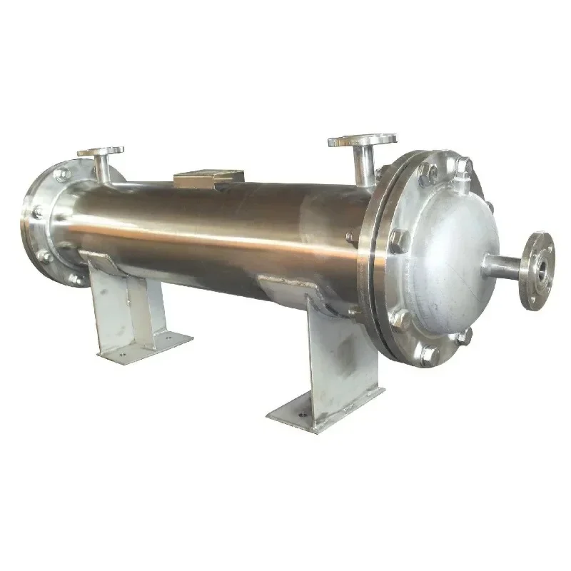 Tubular heat exchanger/shell and tube heat exchanger/tube bundle heat exchanger