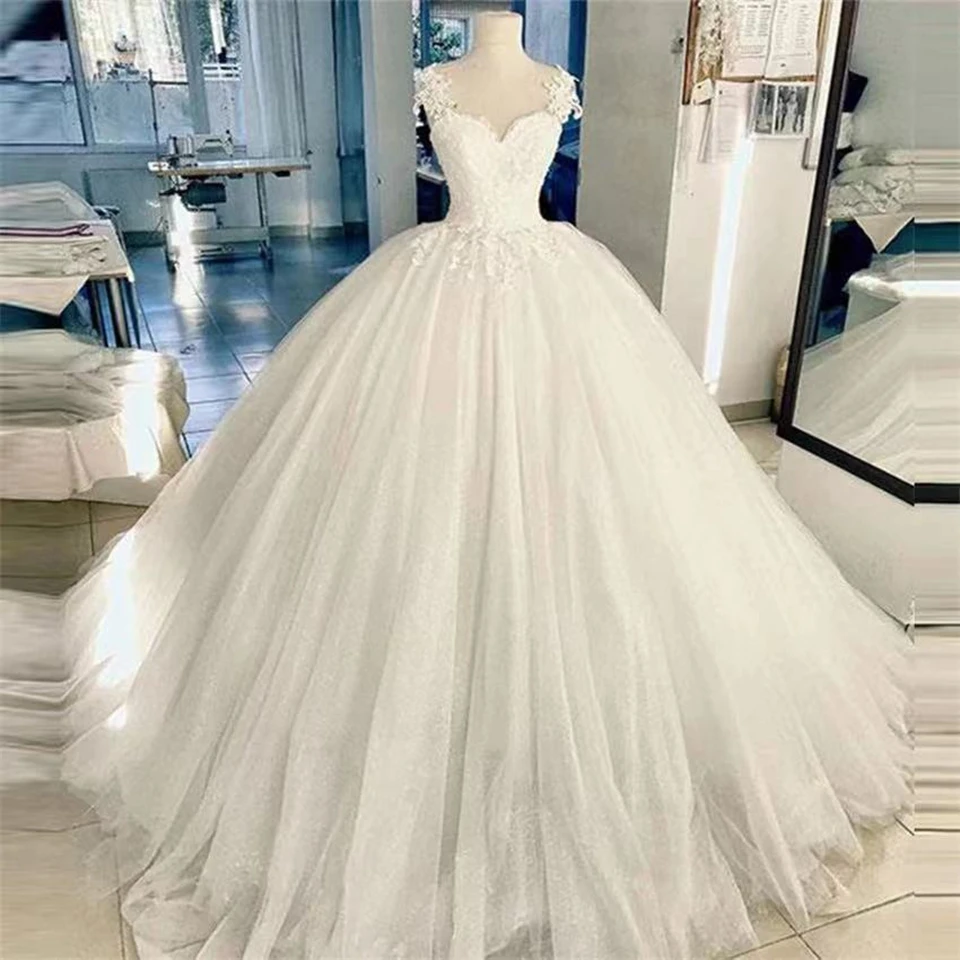 Elegante branco cinta de espaguete apliques sem mangas vestido de casamento 2024 vestido de baile até o chão trem varredura rendas até vestido de noiva