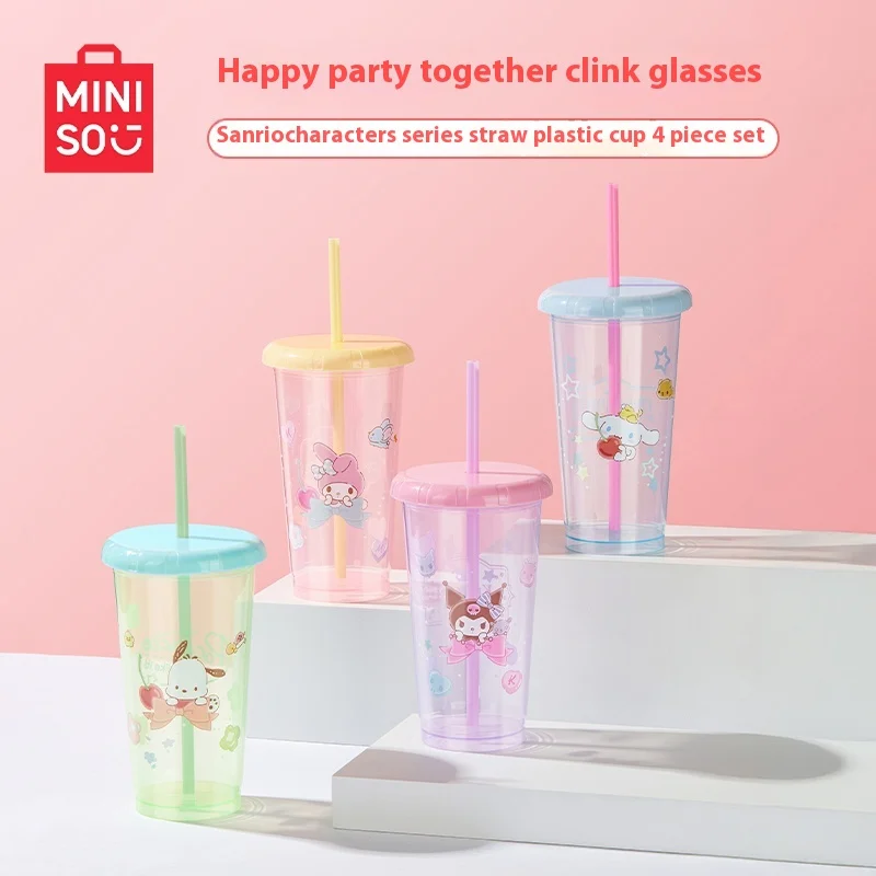 

MINISO Large Capacity Water Cup Cute Straw Design High Quality Plastic Female Beauty Summer Cup Collectible Anime Toy Figure