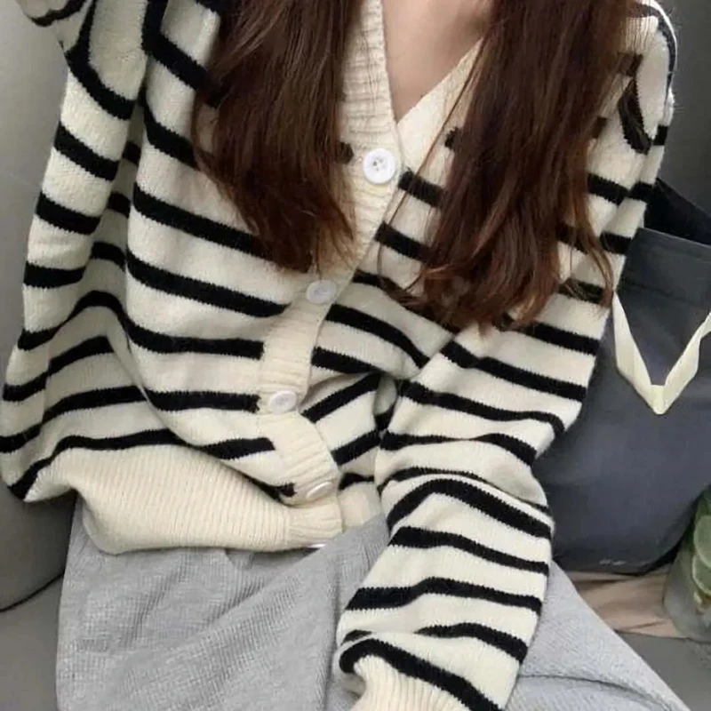 Korean Fashion Striped Knitted Cardigan Women Autumn Winter Button Up V Neck Sweaters Jacket Woman Long Sleeve Cardigans Female