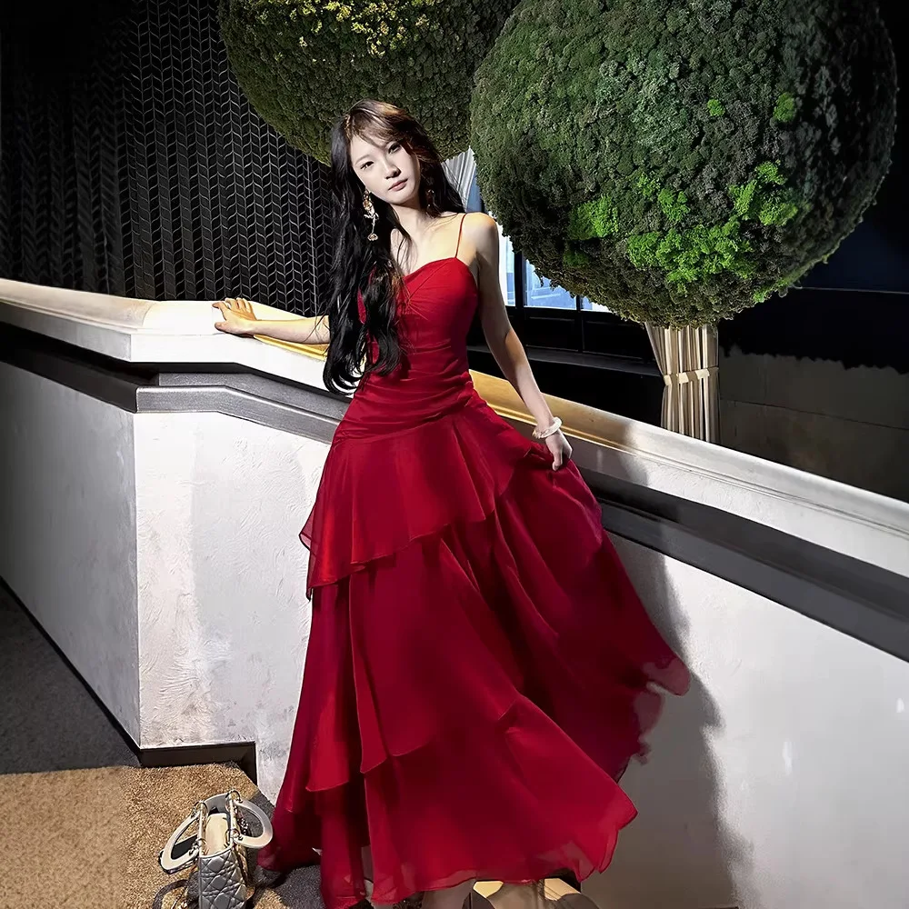 

Design Ruffled Red Dress 2026 Spring New Vacation Simple Graceful Long Banquet Evening Dress