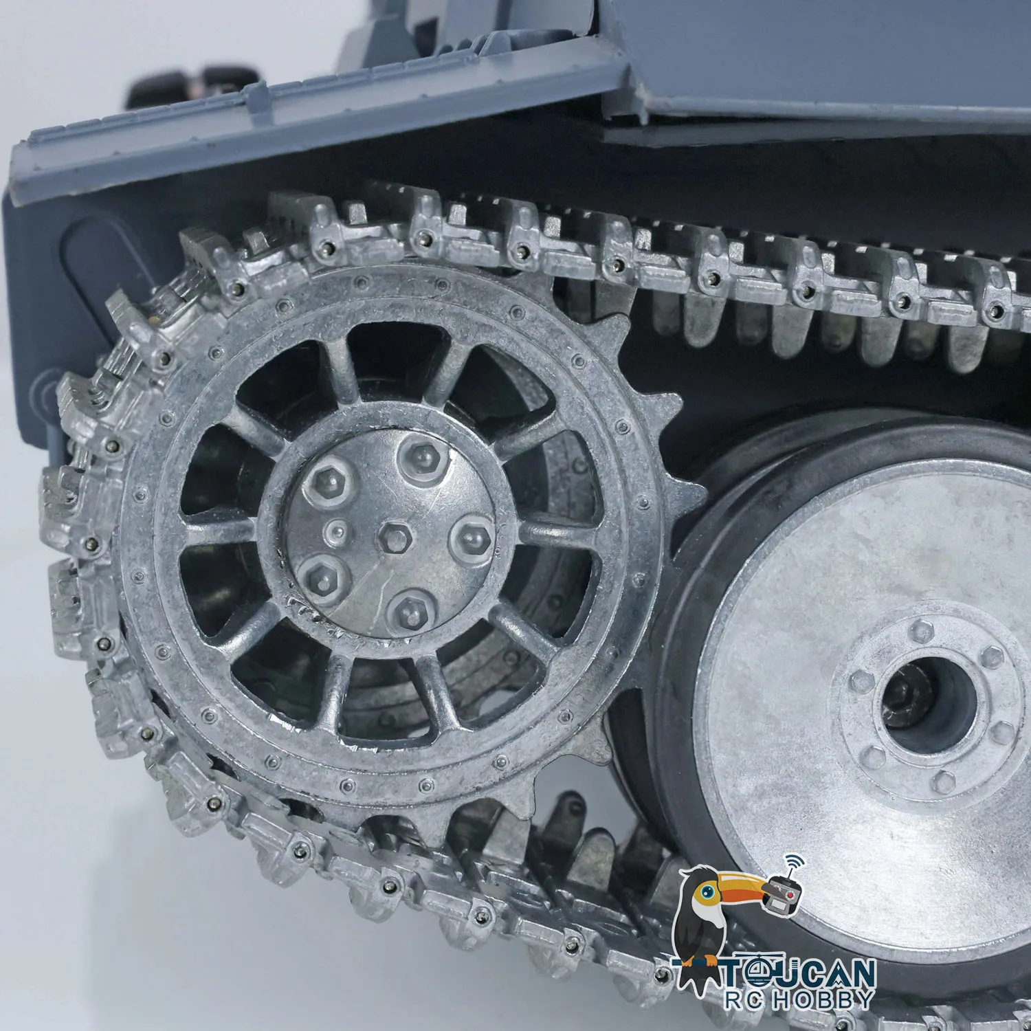 

Американская стандартная игрушка 1/16 Heng long TK7.0 Tiger I RC Tank 3818 с бочонком, откатные металлические гусеницы, колеса, панель радиоуправления TH17244-SMT6