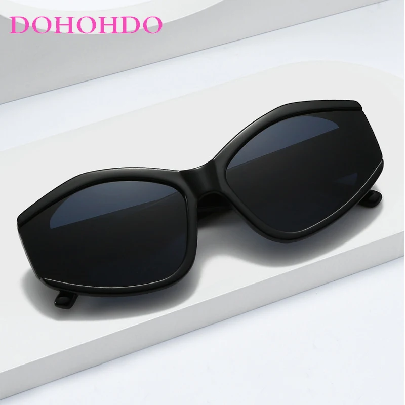 Fashion Premium Luxe Merk Ontwerp Cat Eye Onregelmatige Zonnebril Vrouwen Mannen Retro Klassieke Rijden Zonwering Zonnebril UV400